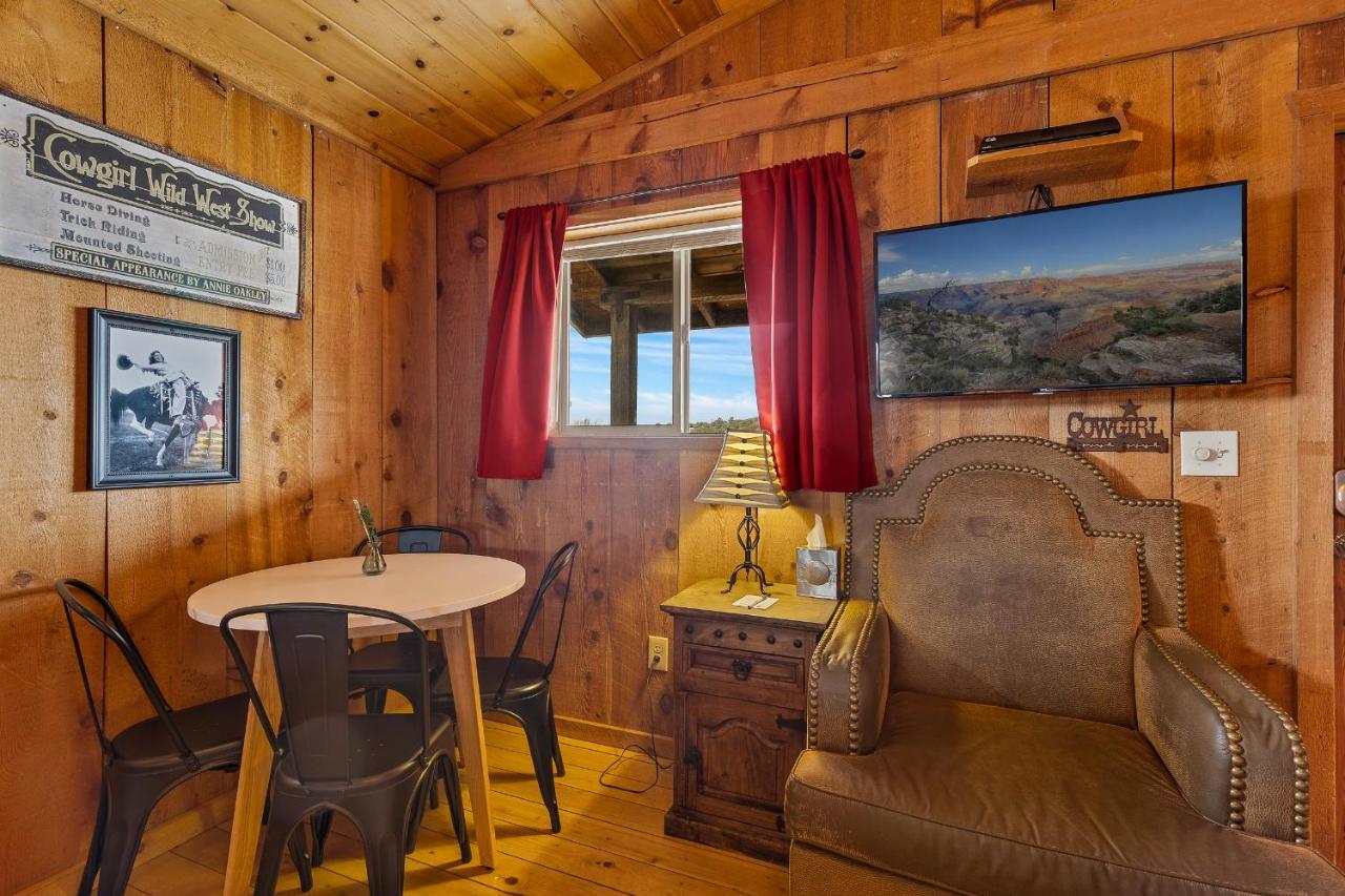 Trapper'S Rendezvous Bed & Breakfast Williams Exterior photo
